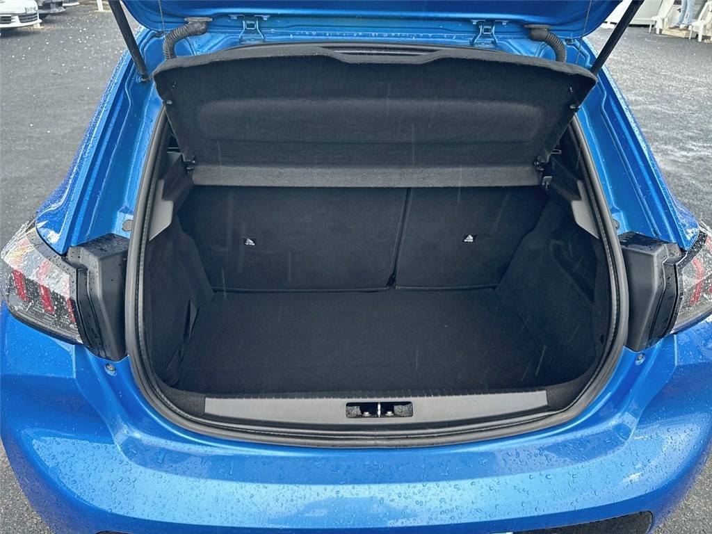 PEUGEOT 208 2020 - Image 6