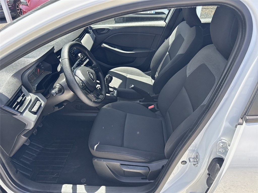 RENAULT CLIO V 2022 - Image 4