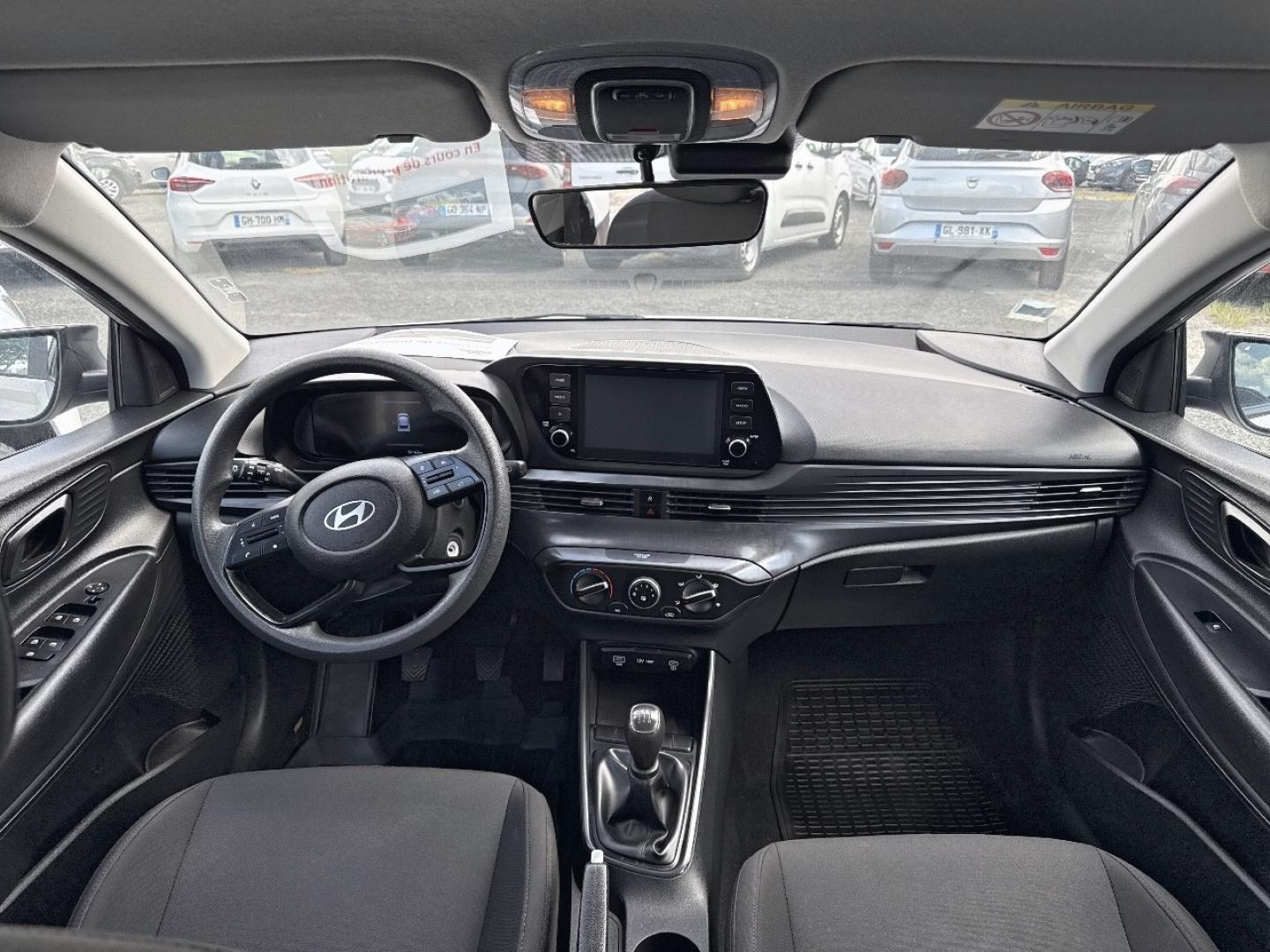 HYUNDAI i20 2023 - Image 3