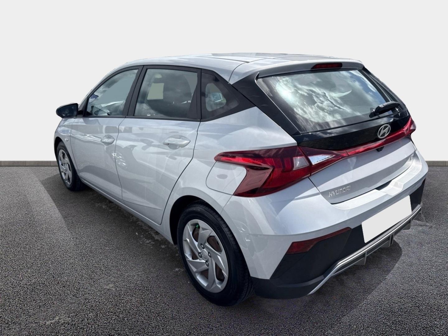 HYUNDAI i20 2023 - Image 2