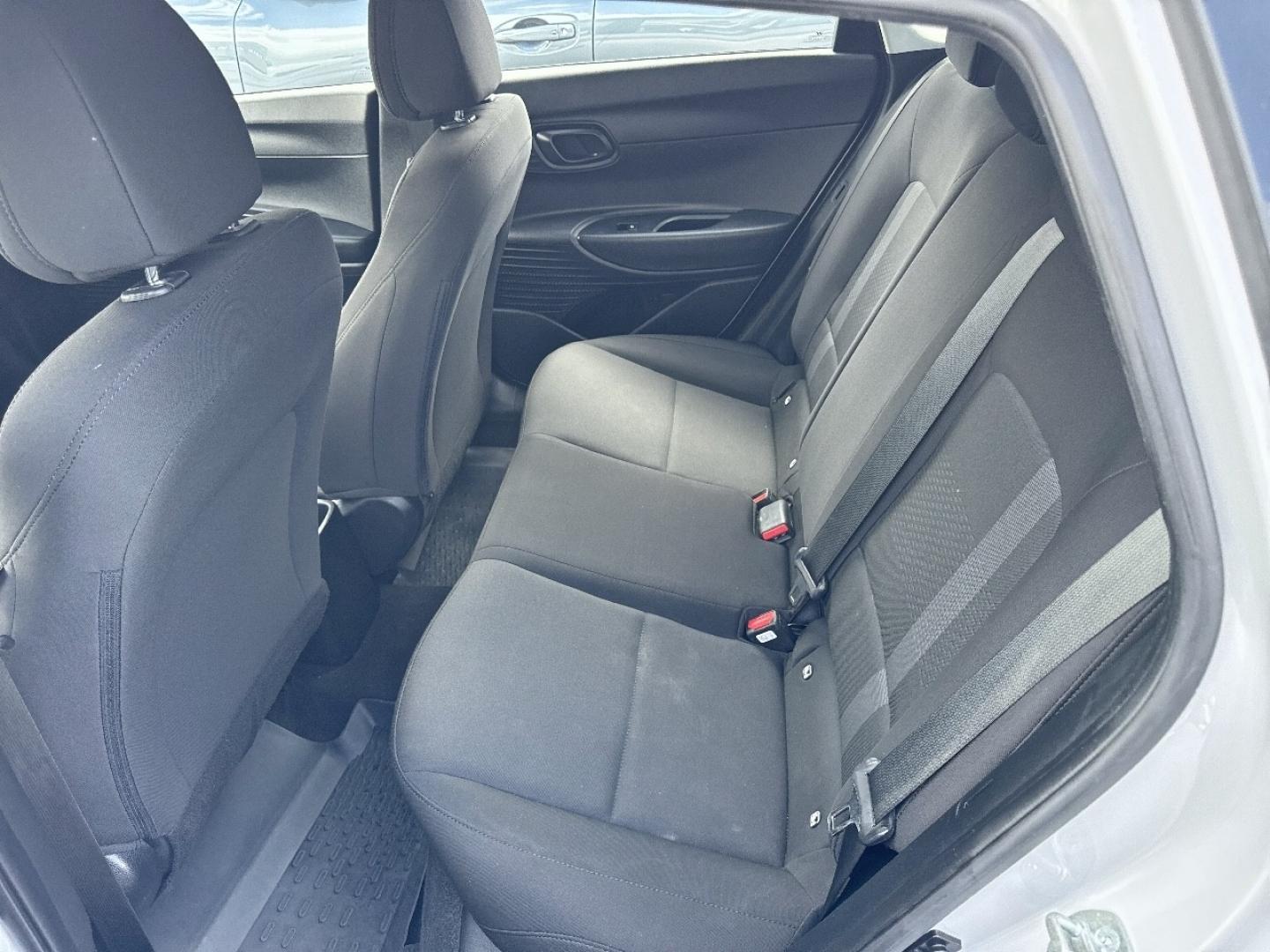 HYUNDAI i20 2023 - Image 5