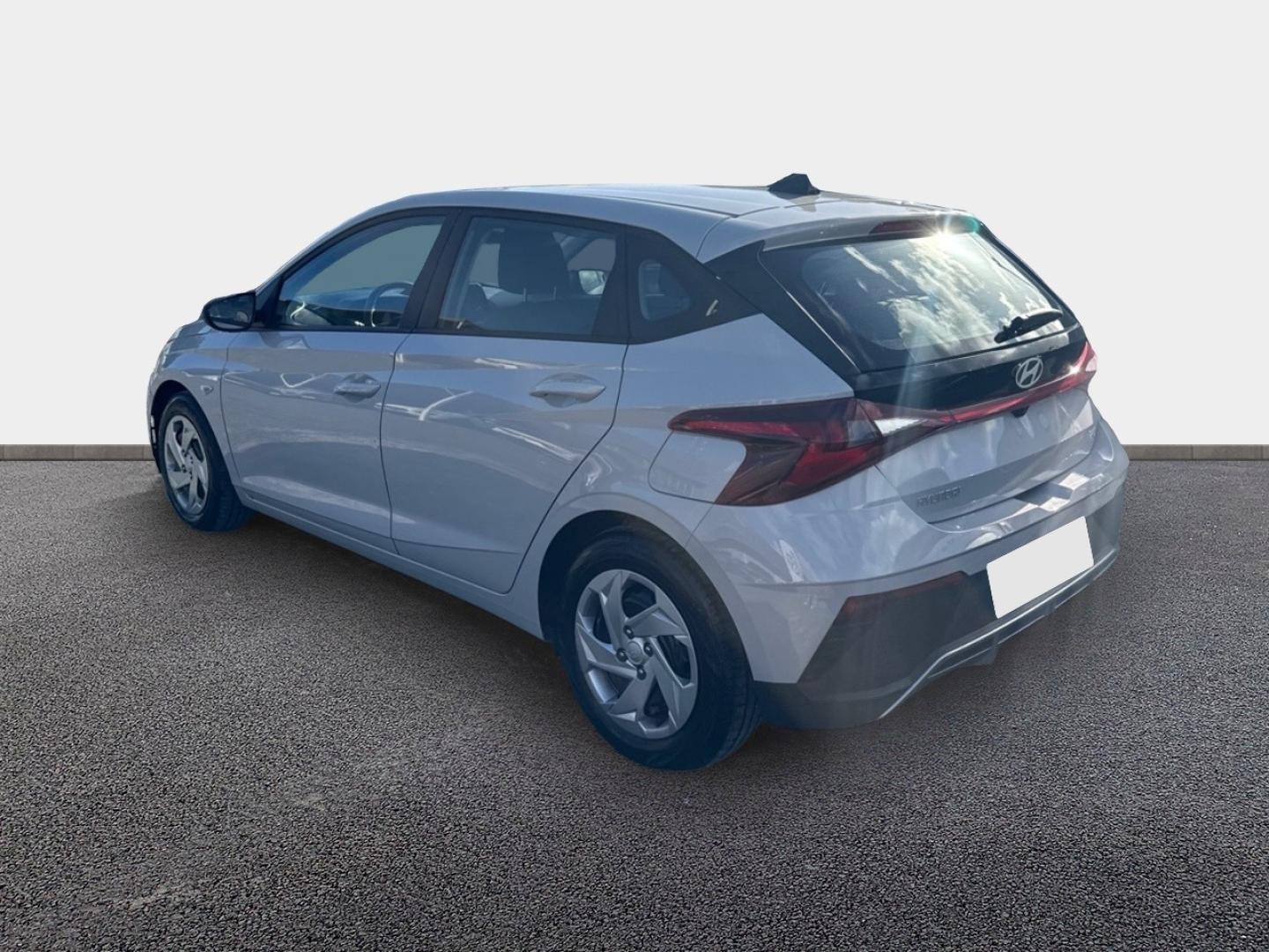 HYUNDAI i20 2023 - Image 2