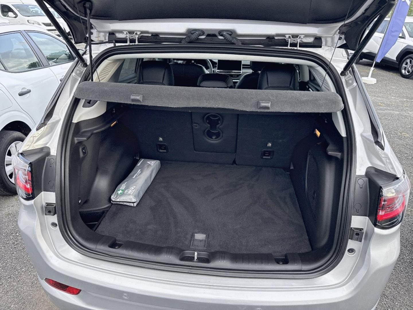 JEEP Compass 2023 - Image 8