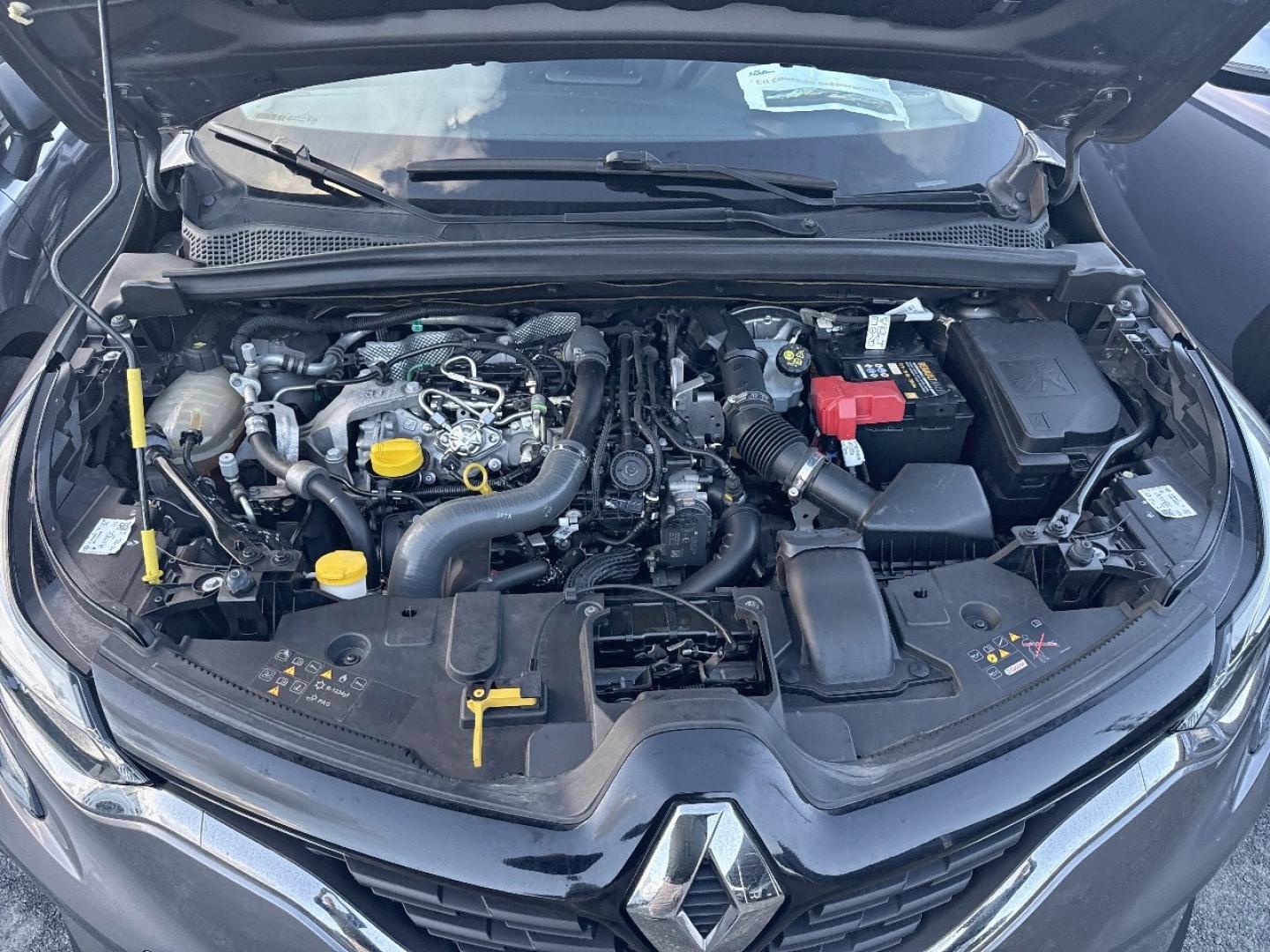 RENAULT Captur 2023 - Image 9