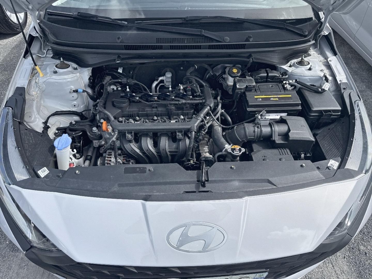 HYUNDAI i20 2023 - Image 9