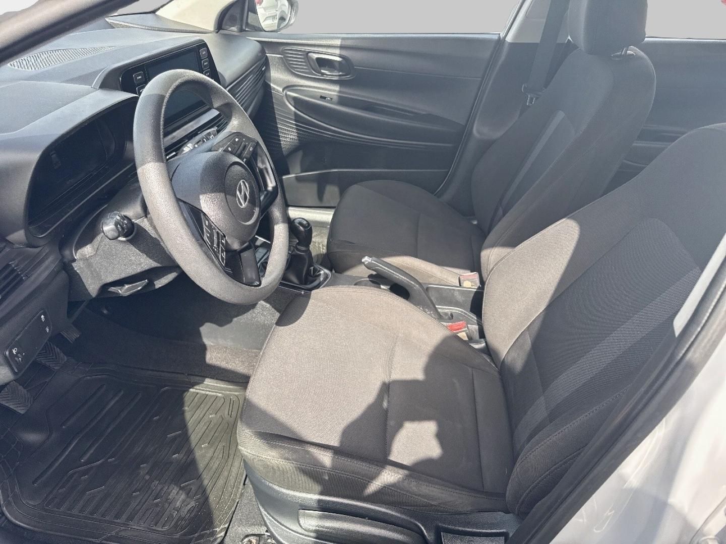 HYUNDAI i20 2023 - Image 6