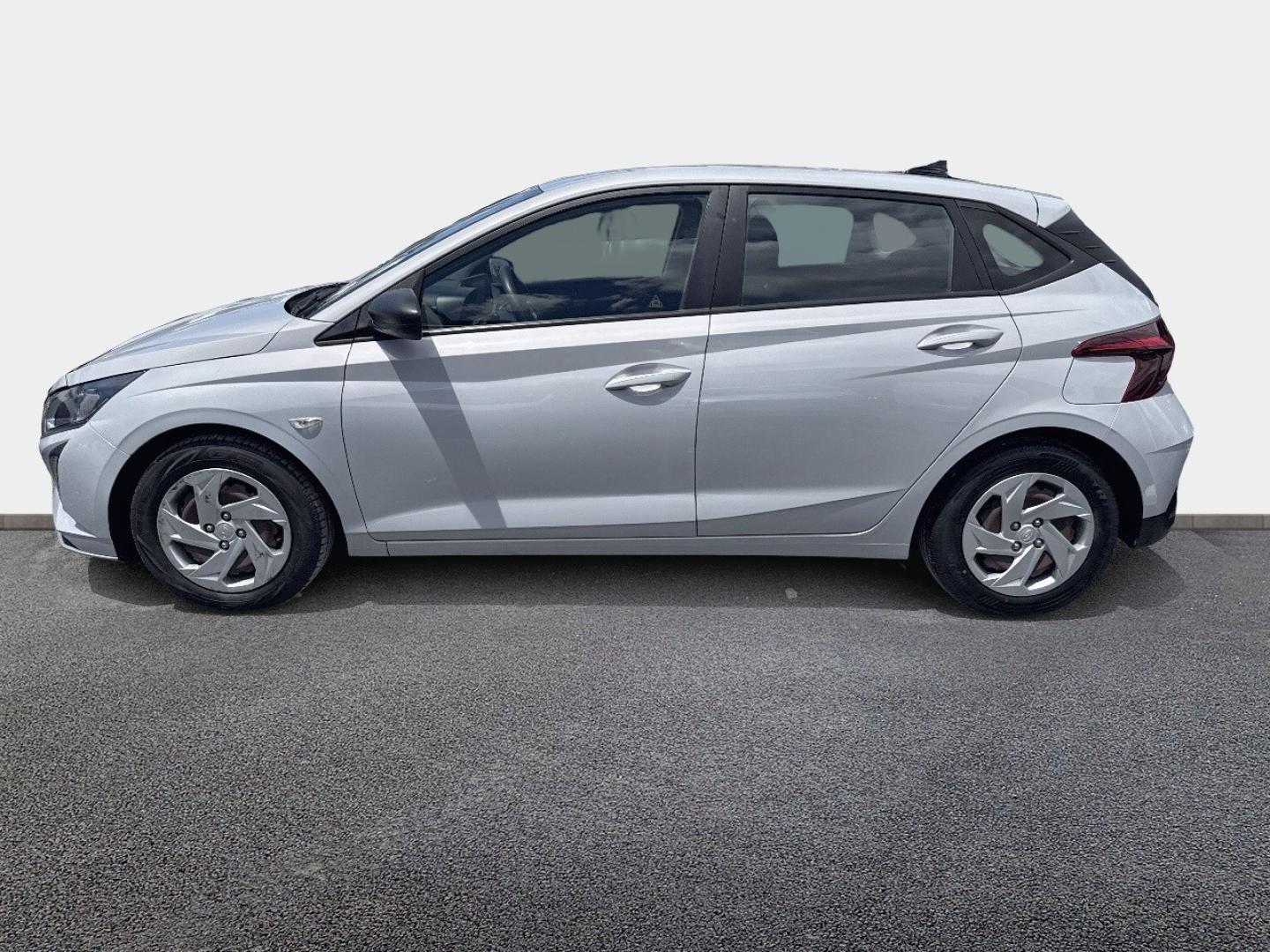 HYUNDAI i20 2023 - Image 4