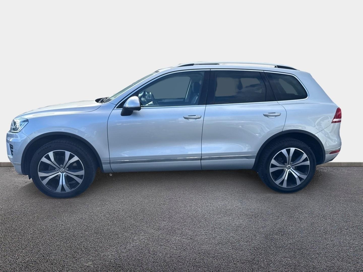VOLKSWAGEN Touareg 2016 - Image 5