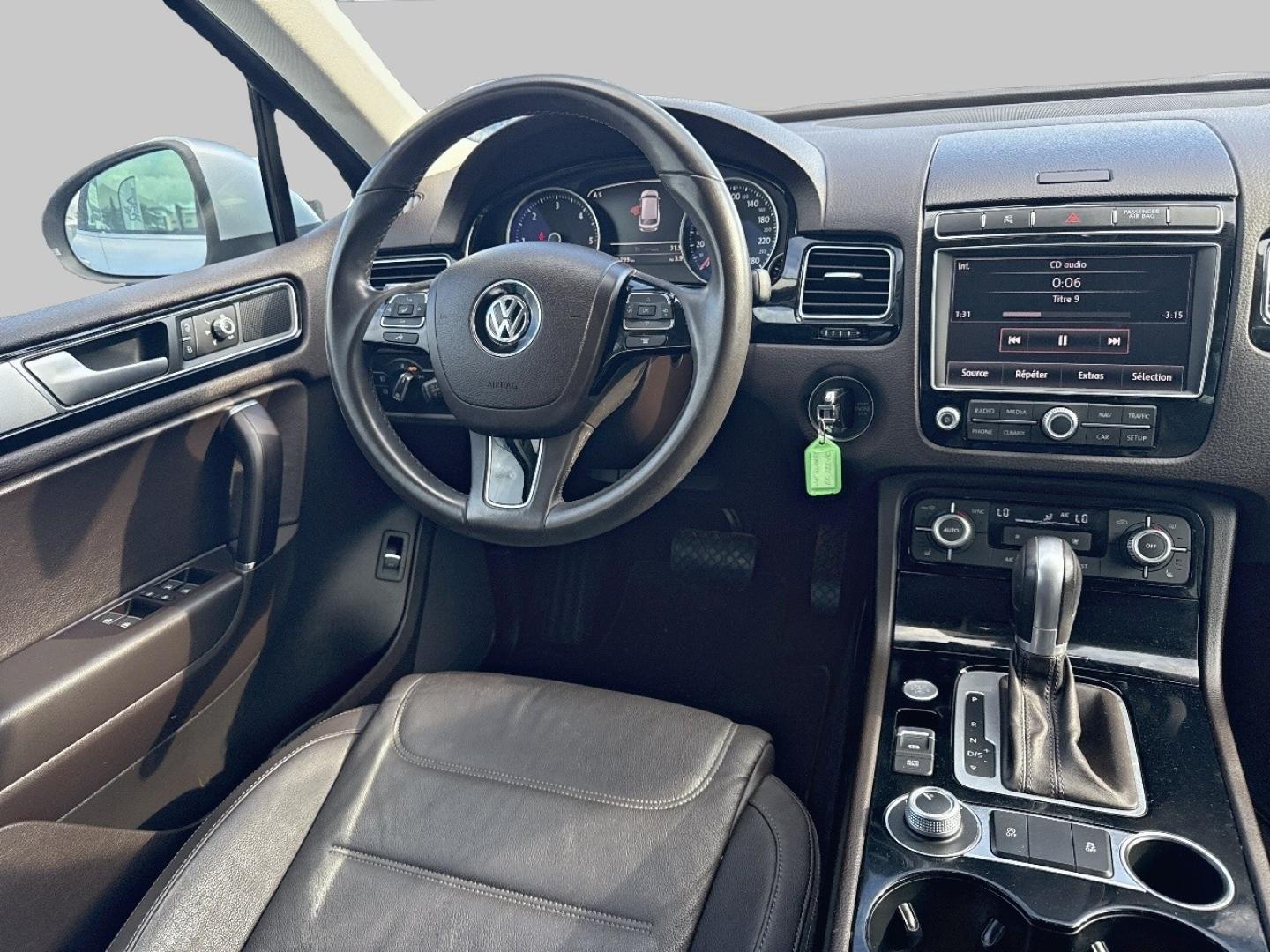 VOLKSWAGEN Touareg 2016 - Image 8