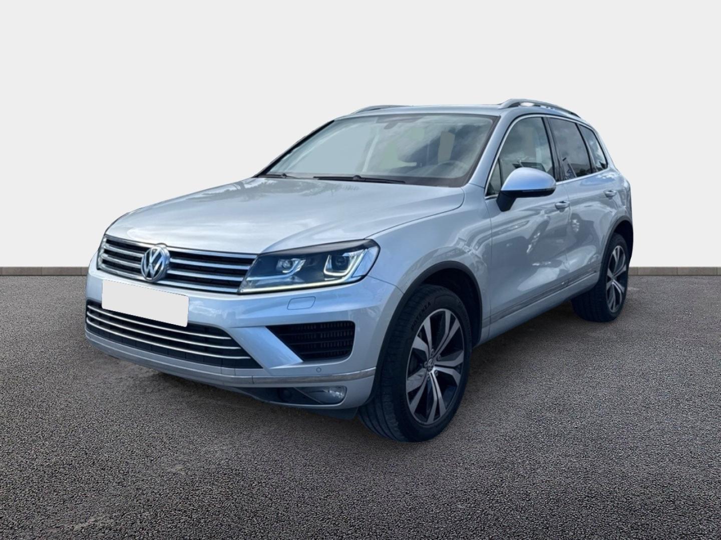 VOLKSWAGEN Touareg 2016