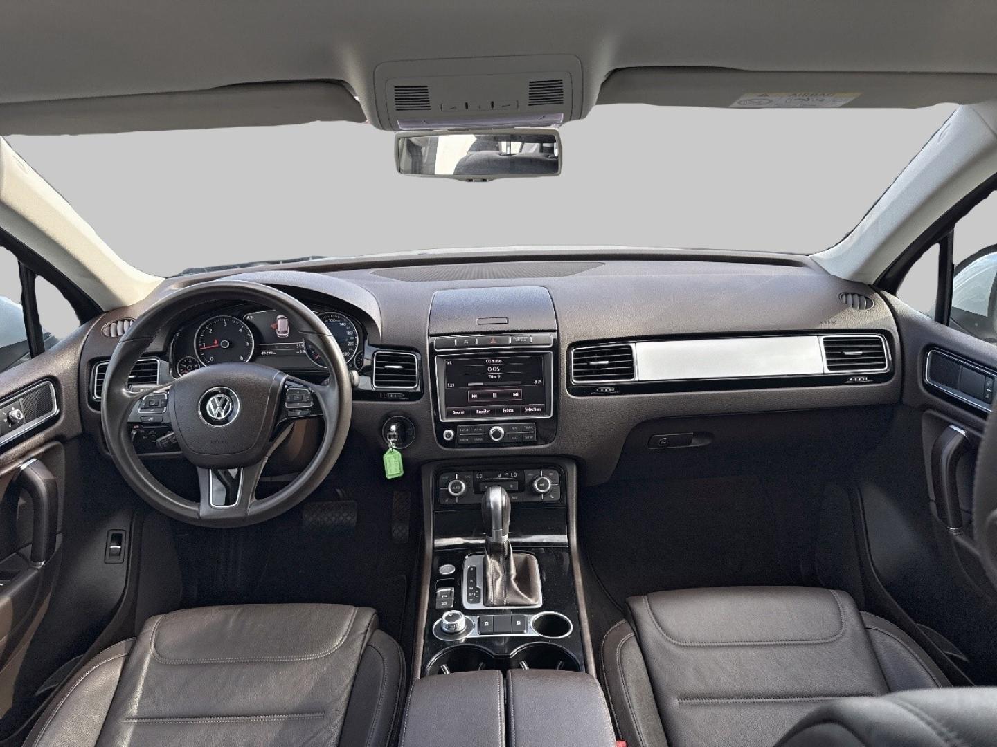 VOLKSWAGEN Touareg 2016 - Image 7