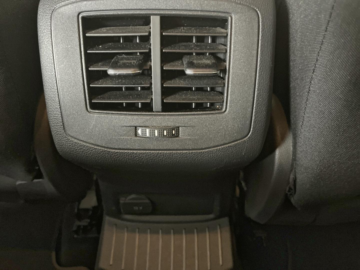 VOLKSWAGEN T-Roc 2020 - Image 6